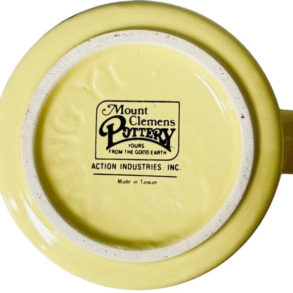 Yellow Mount Clemens Pottery Bunny Face Mug - Picture 5 of 6